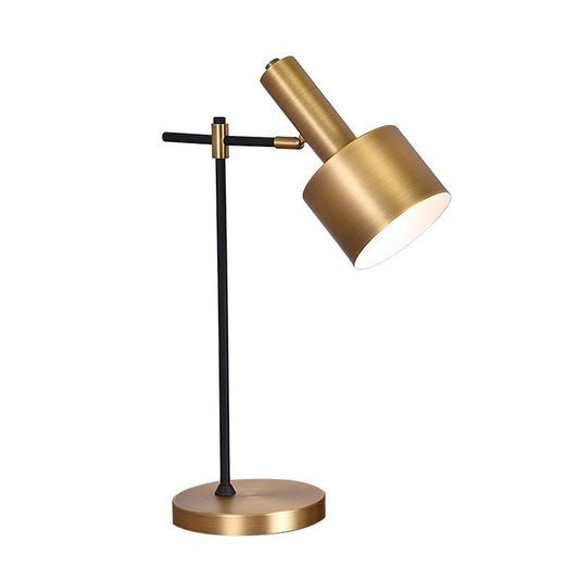 Postmodern light luxury hardware table lamp